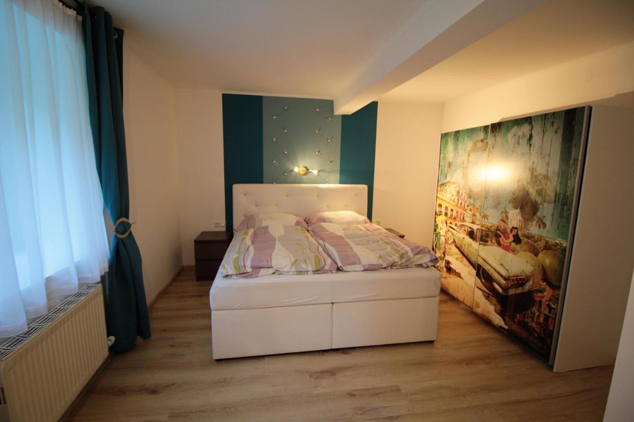Blunzenwirt Homestay *